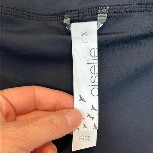 NWT Oiselle Black Track Star Shorts Shorts Lightweight Performance 10 - Picture 8 of 8